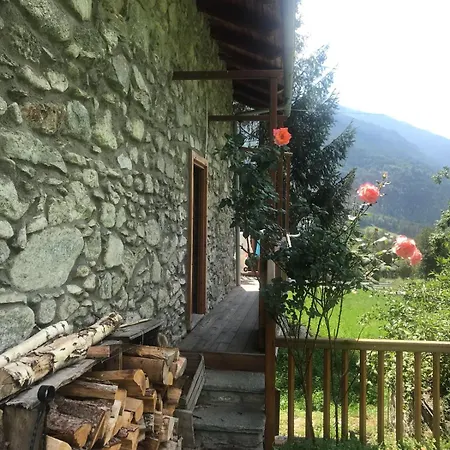 Casa La Rissaz A In Valpelline Chalet Oyace